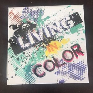 Hank & Henry Living In Color